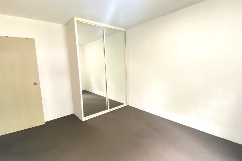 Photo - 8/46 Kerr Parade, Auburn NSW 2144 - Image 7