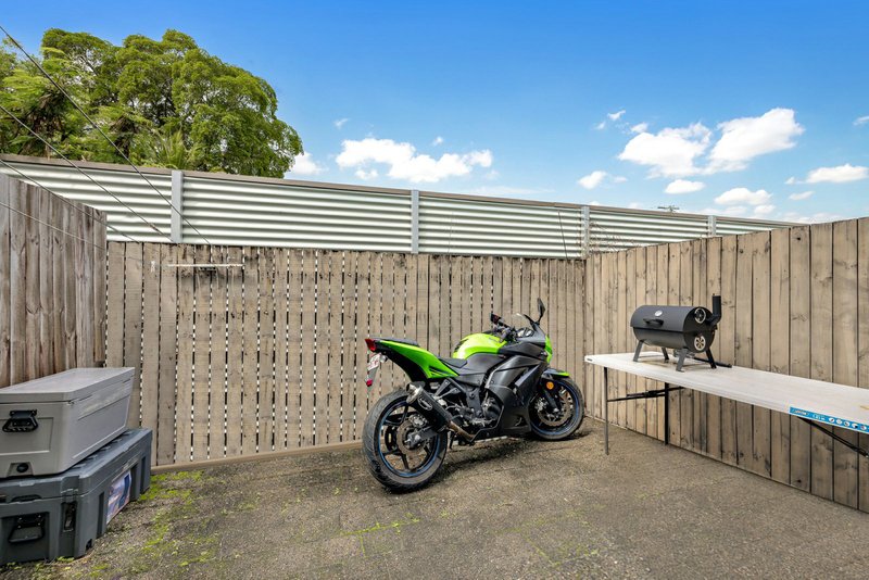 Photo - 8/462 Mccoombe Street, Mooroobool QLD 4870 - Image 7