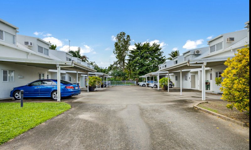 Photo - 8/462 Mccoombe Street, Mooroobool QLD 4870 - Image 9