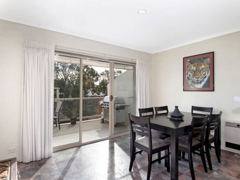 Photo - 8/47 Kennedy Street, Kingston ACT 2604 - Image 4