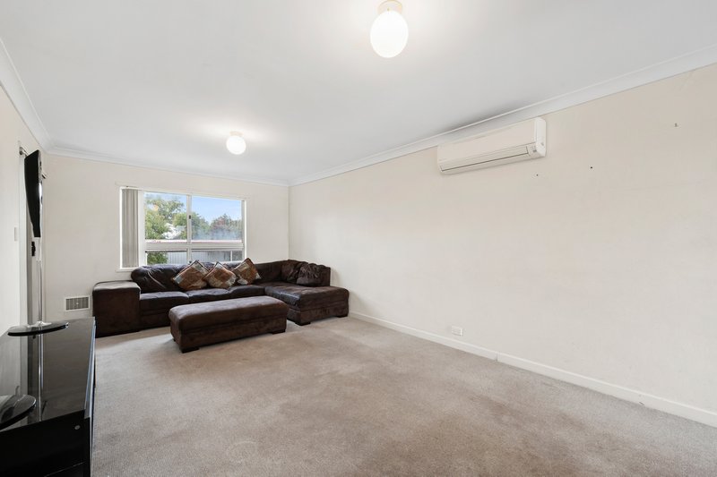 Photo - 8/48 Connell Way, Girrawheen WA 6064 - Image 5