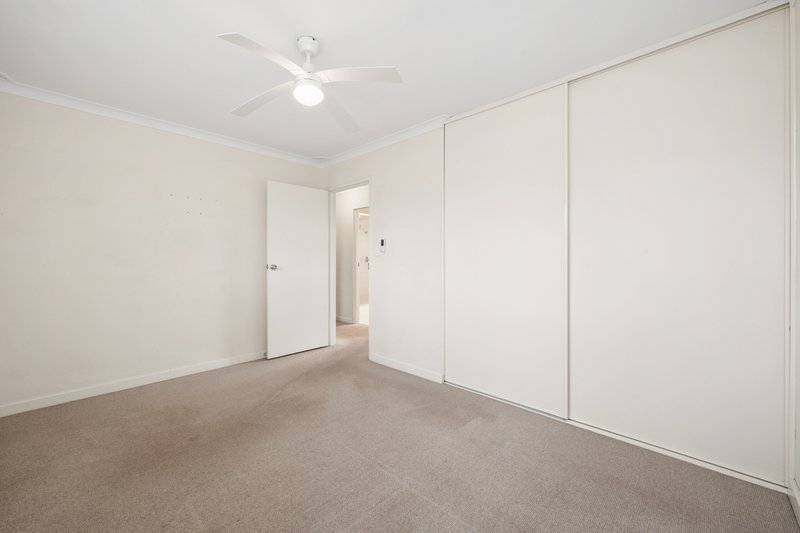 Photo - 8/48 Connell Way, Girrawheen WA 6064 - Image 9