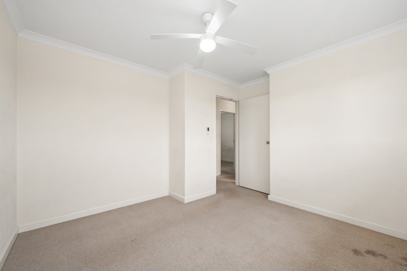 Photo - 8/48 Connell Way, Girrawheen WA 6064 - Image 11