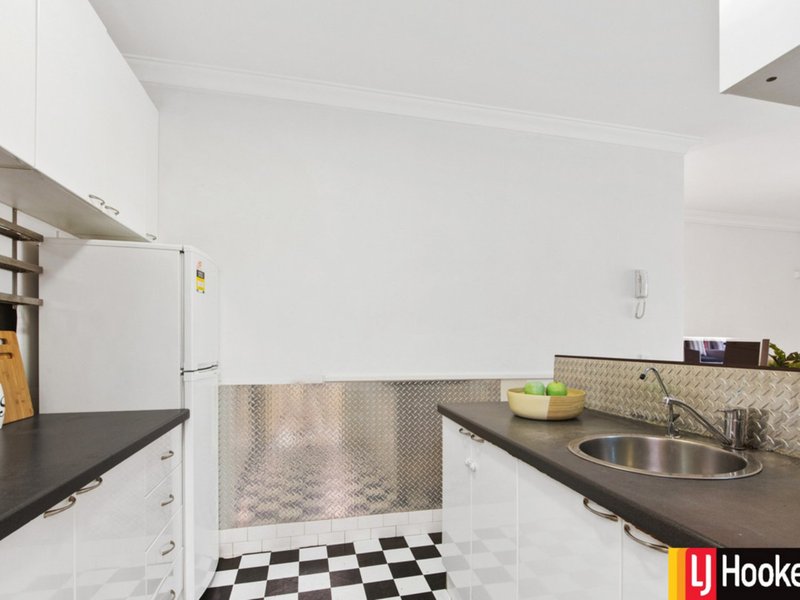 Photo - 8/48 Wellington Street, East Perth WA 6004 - Image 6