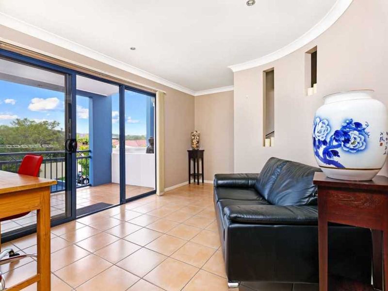 Photo - 8/492 Christine Avenue, Robina QLD 4226 - Image 6