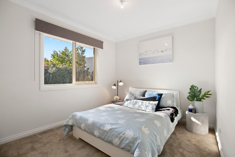 Photo - 84A Country Club Drive, Chirnside Park VIC 3116 - Image 11