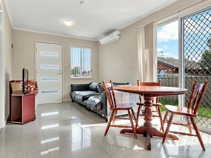 Photo - 84A Neriba Crescent, Whalan NSW 2770 - Image 3