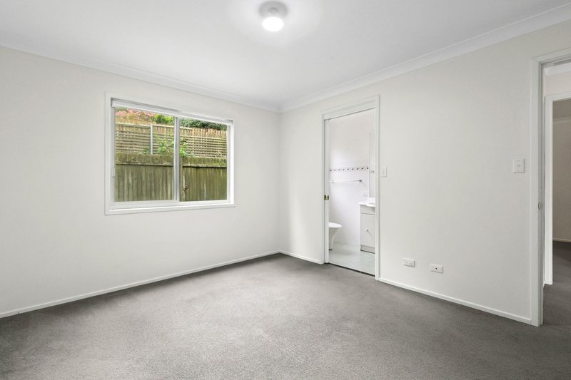 Photo - 84A Wakehurst Parkway, North Narrabeen NSW 2101 - Image 4