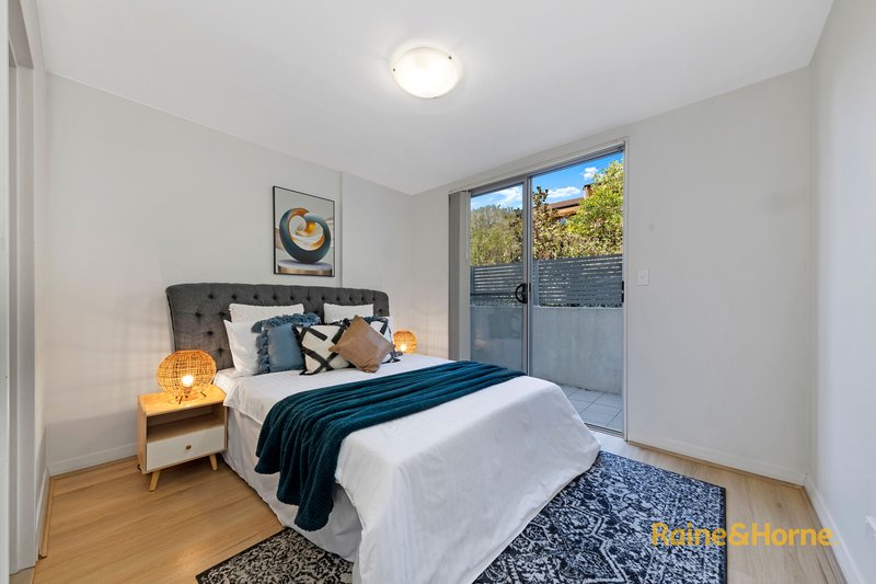 Photo - 8/5-15 Belair Close, Hornsby NSW 2077 - Image 9