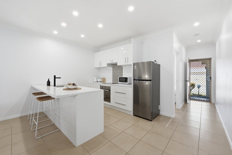 Photo - 8/5-7 Oyster Court, Trinity Beach QLD 4879 - Image 2