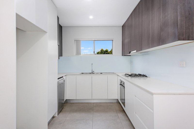 Photo - 8/5-9 White Avenue, Bankstown NSW 2200 - Image 2