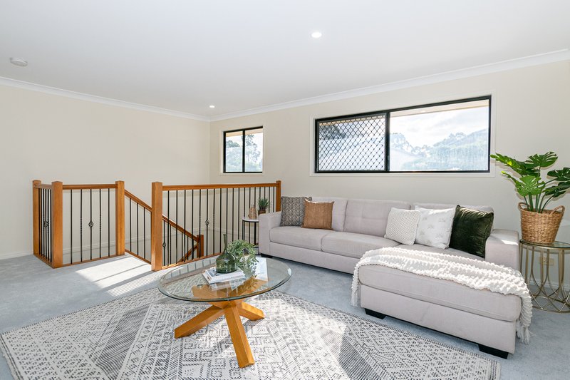 Photo - 85 Admiral Crescent, Springfield Lakes QLD 4300 - Image 9