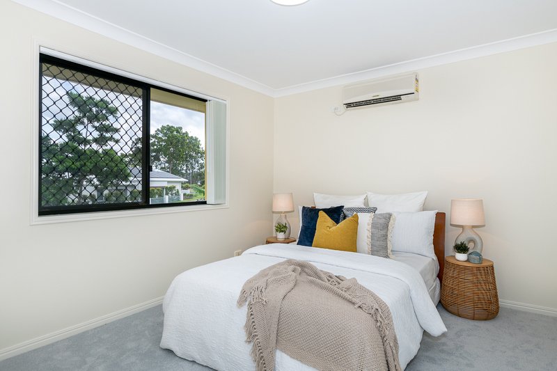 Photo - 85 Admiral Crescent, Springfield Lakes QLD 4300 - Image 10