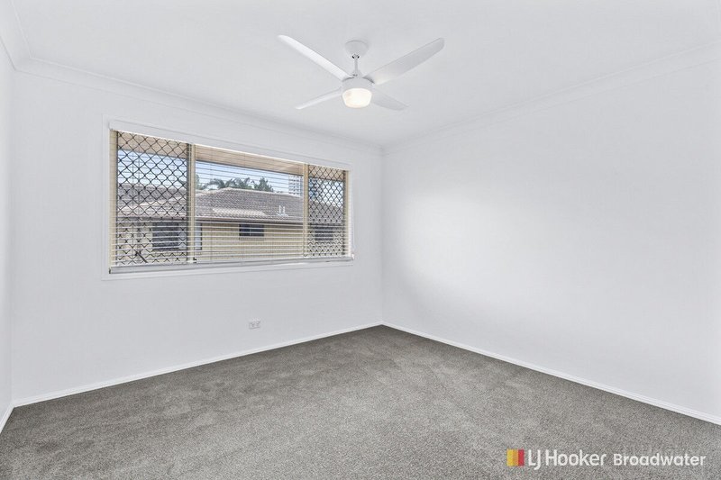 Photo - 8/5 Ahern Street, Labrador QLD 4215 - Image 9