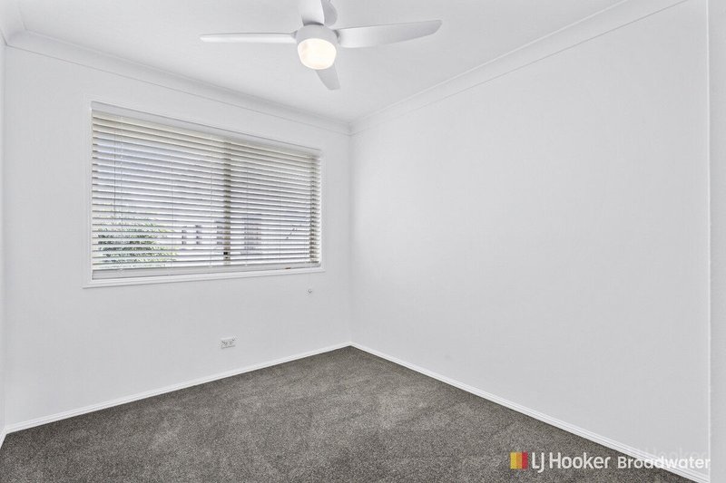 Photo - 8/5 Ahern Street, Labrador QLD 4215 - Image 10