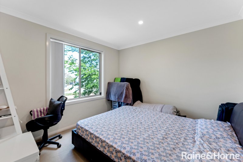 Photo - 85 Anthony Rolfe Avenue, Gungahlin ACT 2912 - Image 12