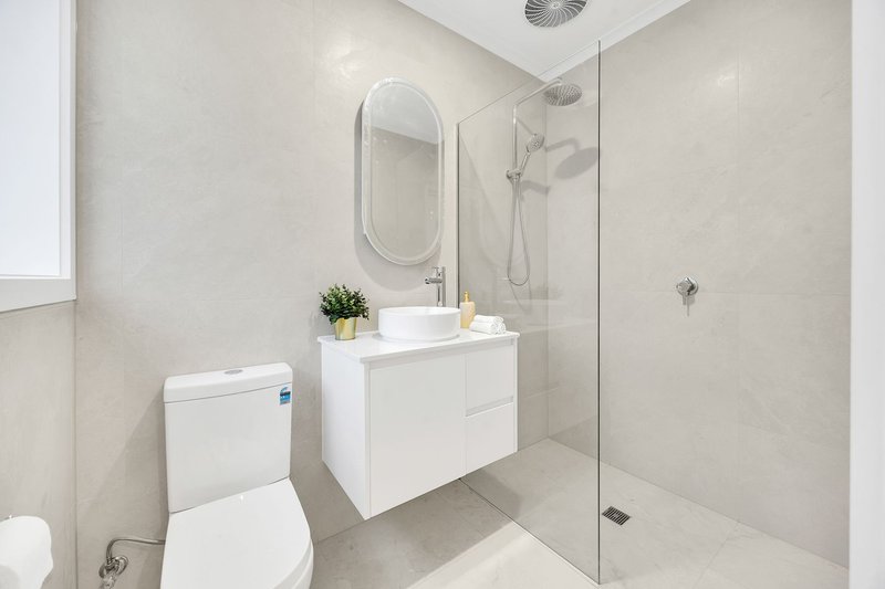 Photo - 85 Armata Crescent, Frankston North VIC 3200 - Image 10