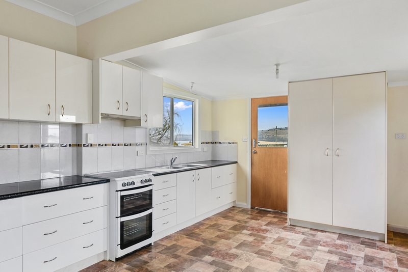 Photo - 85 Arthur Highway, Dunalley TAS 7177 - Image 11