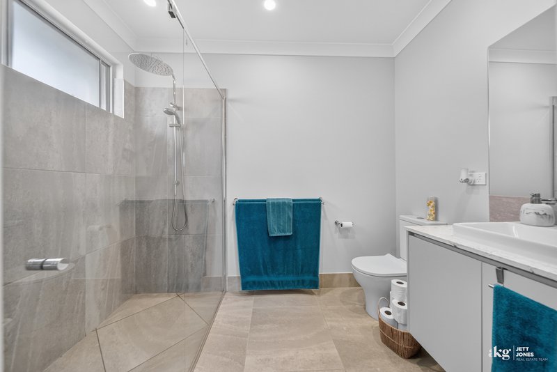 Photo - 85 Ashwood Circuit, Chambers Flat QLD 4133 - Image 15