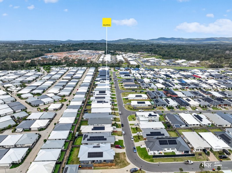Photo - 85 Ashwood Circuit, Chambers Flat QLD 4133 - Image 26