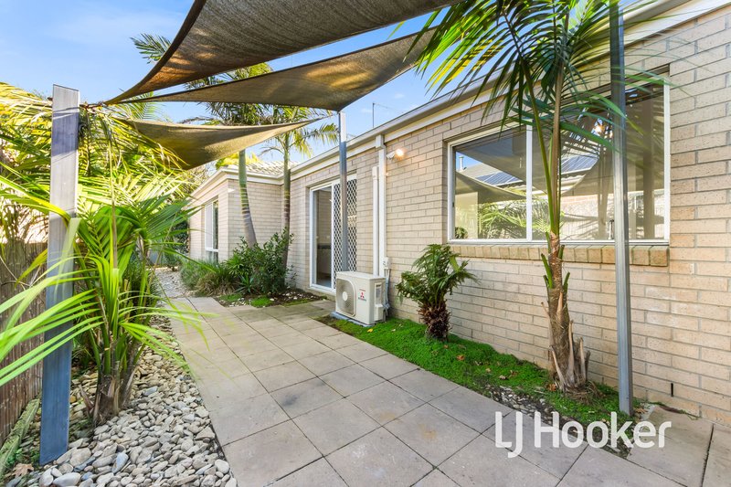 Photo - 85 Broad Oak Drive, Cranbourne East VIC 3977 - Image 14