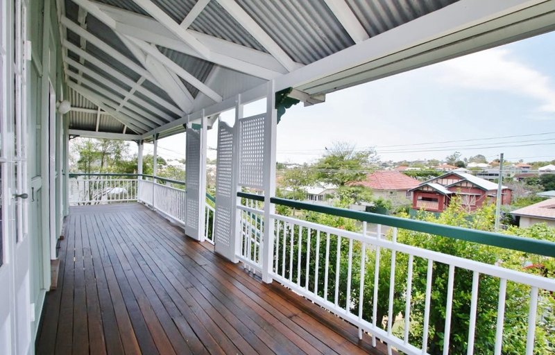 Photo - 85 Bunya Street, Greenslopes QLD 4120 - Image 3