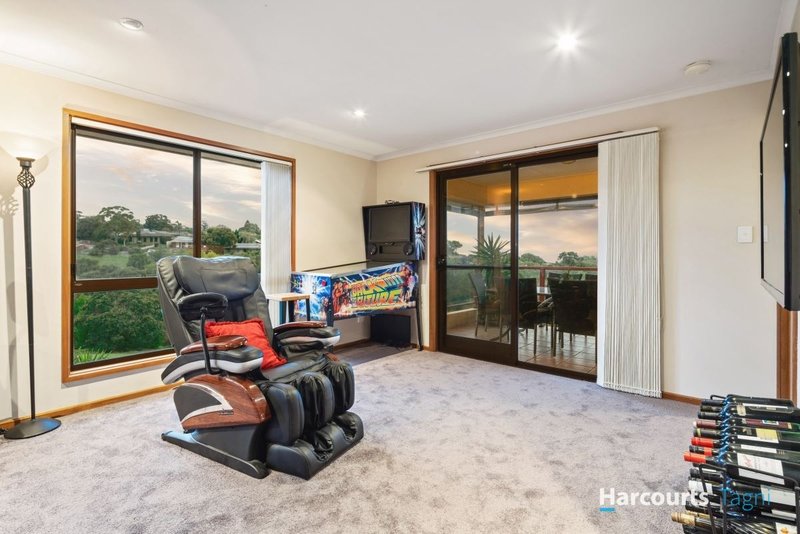 Photo - 85 Capella Drive, Hallett Cove SA 5158 - Image 13