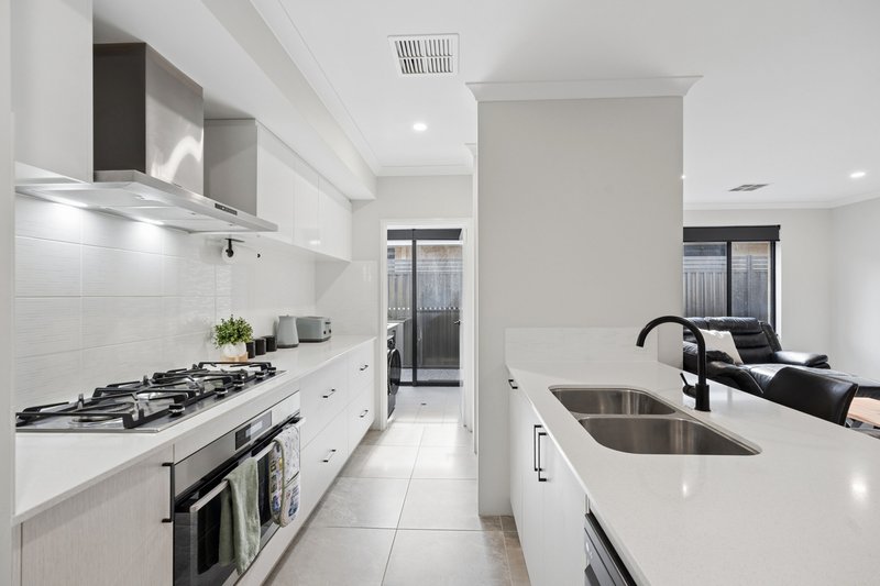 Photo - 85 Castlereagh Way, Brabham WA 6055 - Image 3
