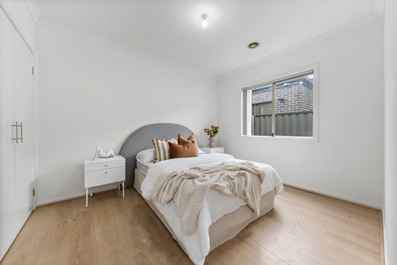 Photo - 85 Charteris Drive, Craigieburn VIC 3064 - Image 17