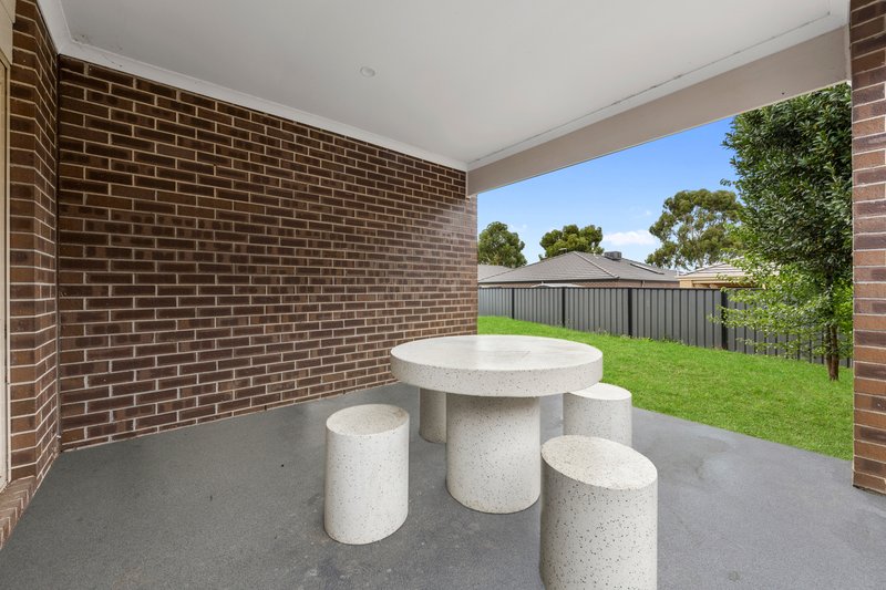 Photo - 85 Charteris Drive, Craigieburn VIC 3064 - Image 21