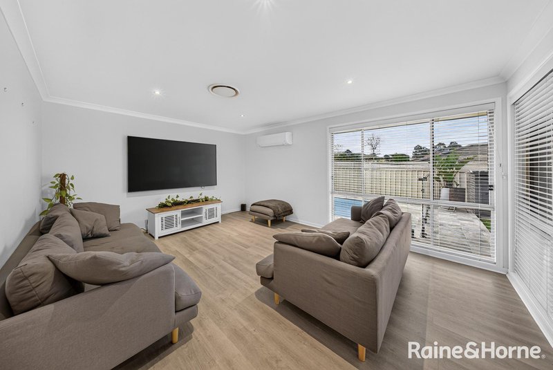 Photo - 85 Clayton Crescent, Rutherford NSW 2320 - Image 8