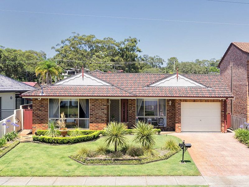 Photo - 85 Cook Parade, Lemon Tree Passage NSW 2319 - Image 2