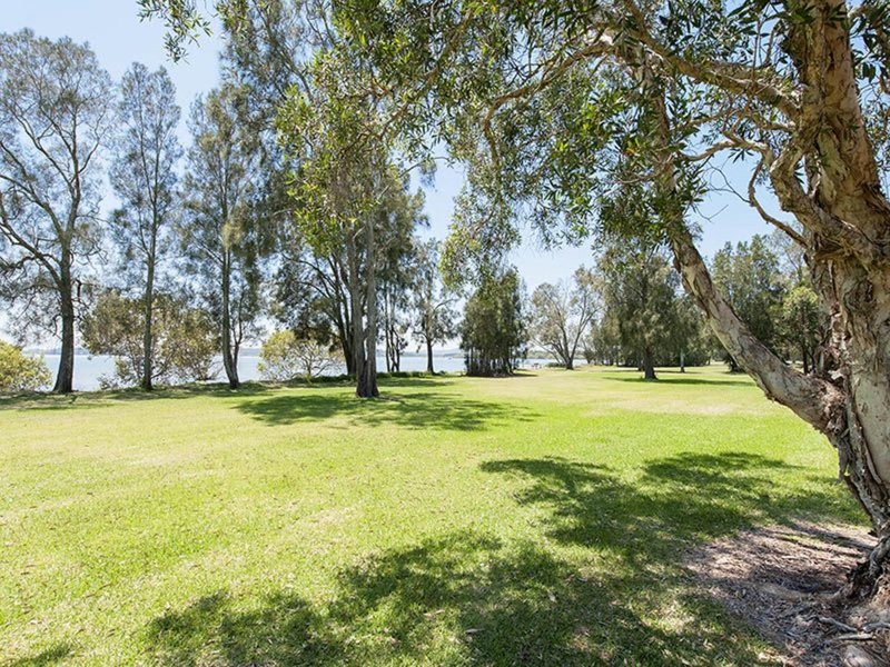 Photo - 85 Cook Parade, Lemon Tree Passage NSW 2319 - Image 17