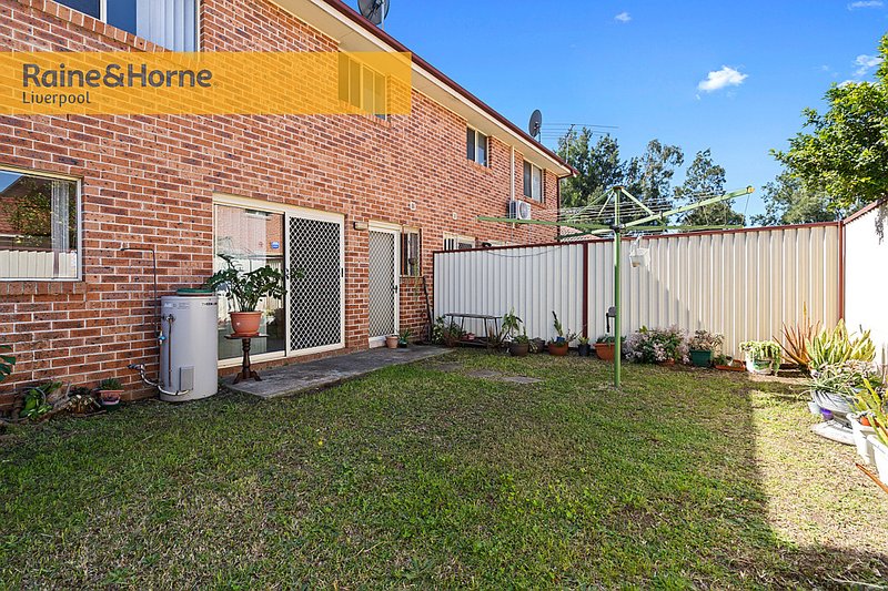 Photo - 8/5 Corella Road, Green Valley NSW 2168 - Image 12