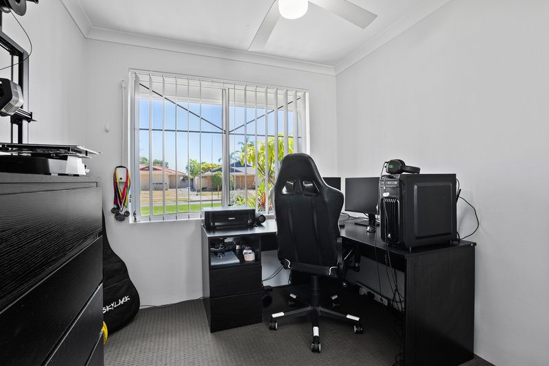 Photo - 85 Coronata Drive, Warnbro WA 6169 - Image 15