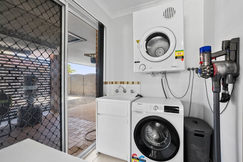 Photo - 85 Coronata Drive, Warnbro WA 6169 - Image 20
