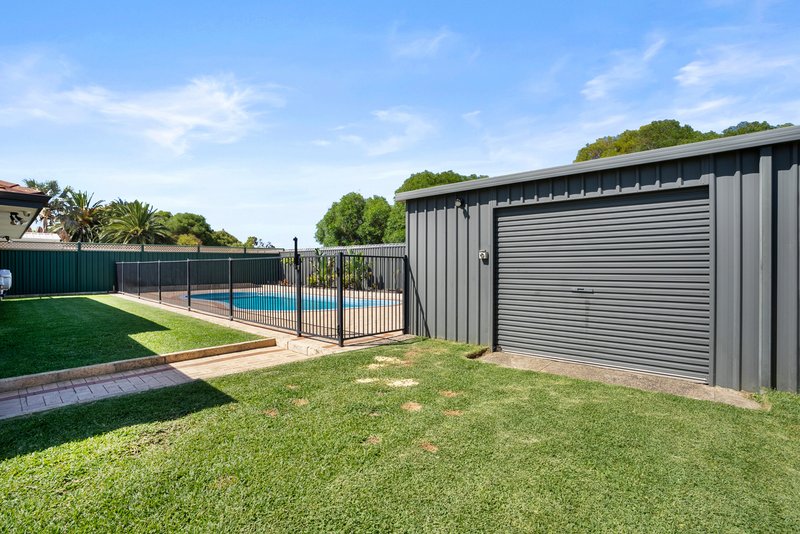 Photo - 85 Coronata Drive, Warnbro WA 6169 - Image 26