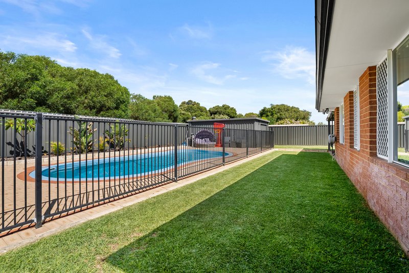 Photo - 85 Coronata Drive, Warnbro WA 6169 - Image 29