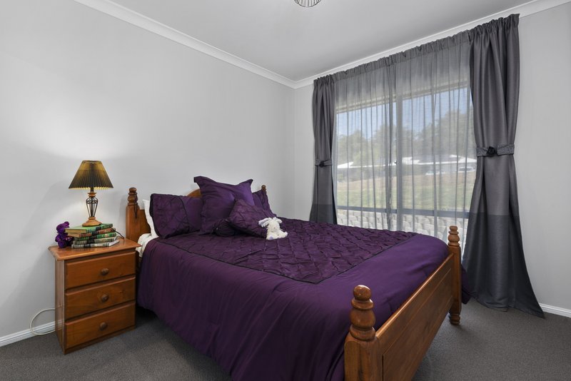 Photo - 85 Currajong Circuit, Delaneys Creek QLD 4514 - Image 15