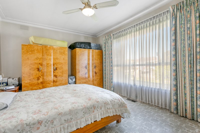 Photo - 85 Darebin Boulevard, Reservoir VIC 3073 - Image 6