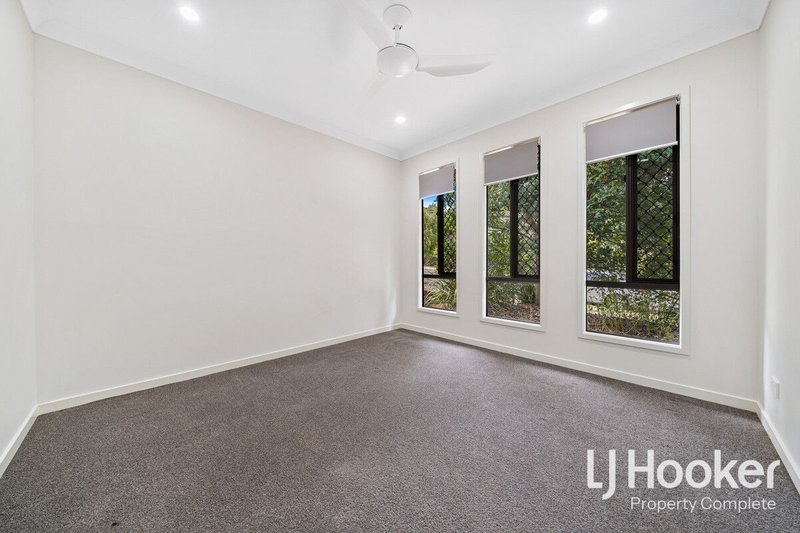 Photo - 85 Daybreak Street, Yarrabilba QLD 4207 - Image 3