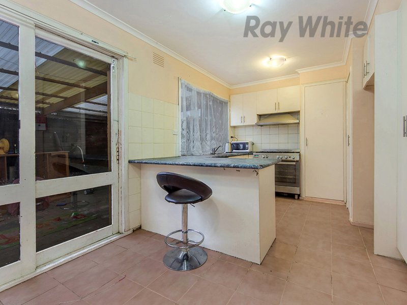 Photo - 85 Diamond Avenue, Albanvale VIC 3021 - Image 3