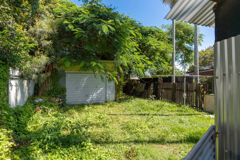 Photo - 85 Dover Road, Margate QLD 4019 - Image 12