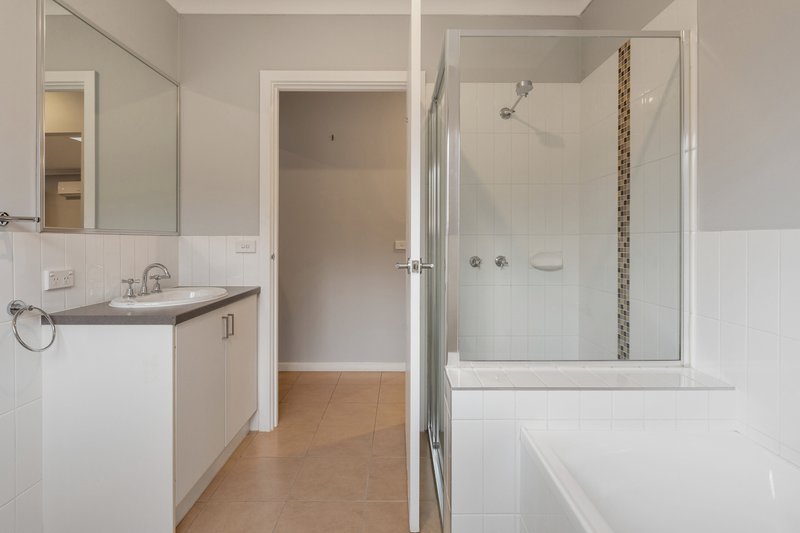 Photo - 8/5 Eden Place, Wallan VIC 3756 - Image 9