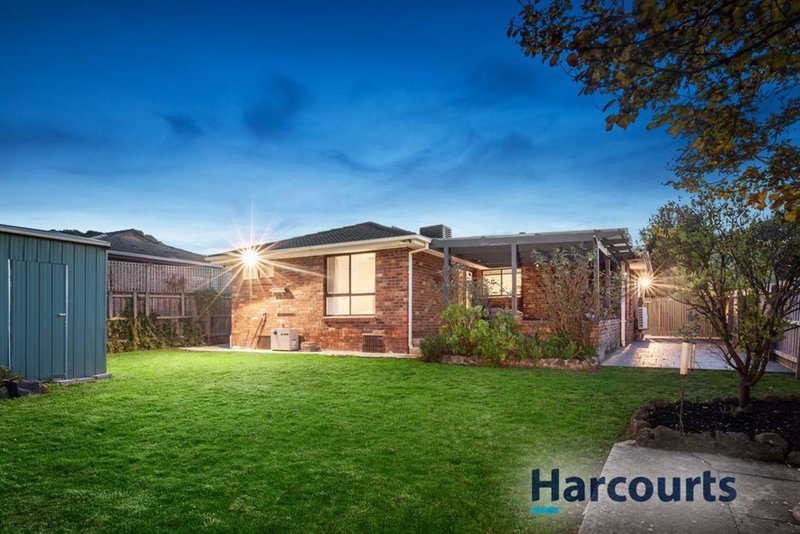 Photo - 85 Fraser Crescent, Wantirna South VIC 3152 - Image 11