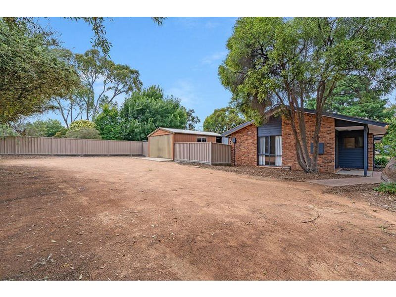 85 Goldstein Crescent, Chisholm ACT 2905