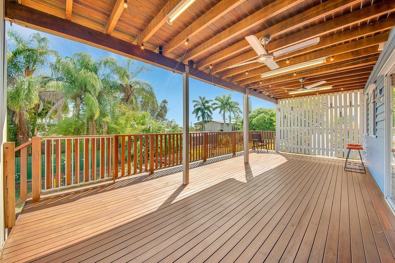 Photo - 85 Hampton Drive, Tannum Sands QLD 4680 - Image 13