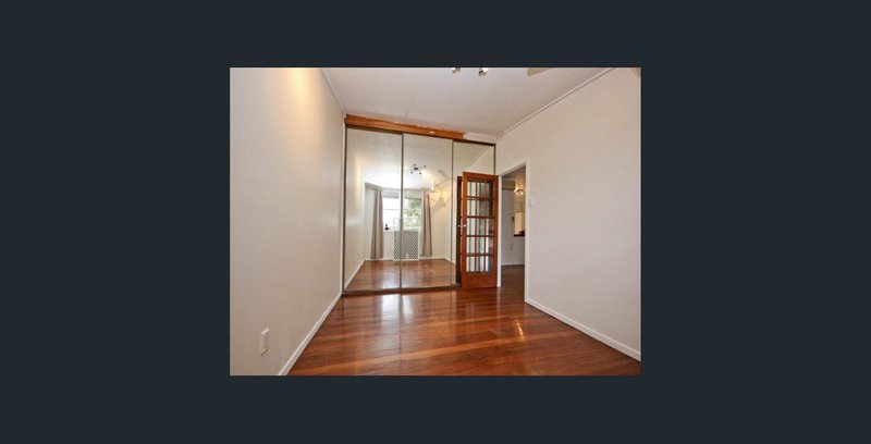 Photo - 8/5 Holborow Close, Surfers Paradise QLD 4217 - Image 8