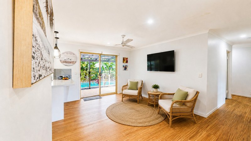 Photo - 85 Hooper Crescent, Tewantin QLD 4565 - Image 8