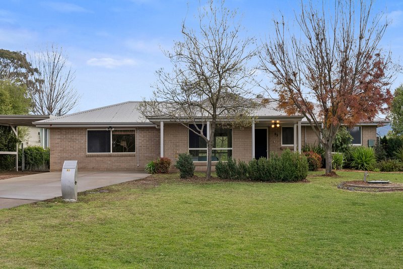 Photo - 85 Jim Bradley Crescent, Uriarra Village ACT 2611 - Image 1